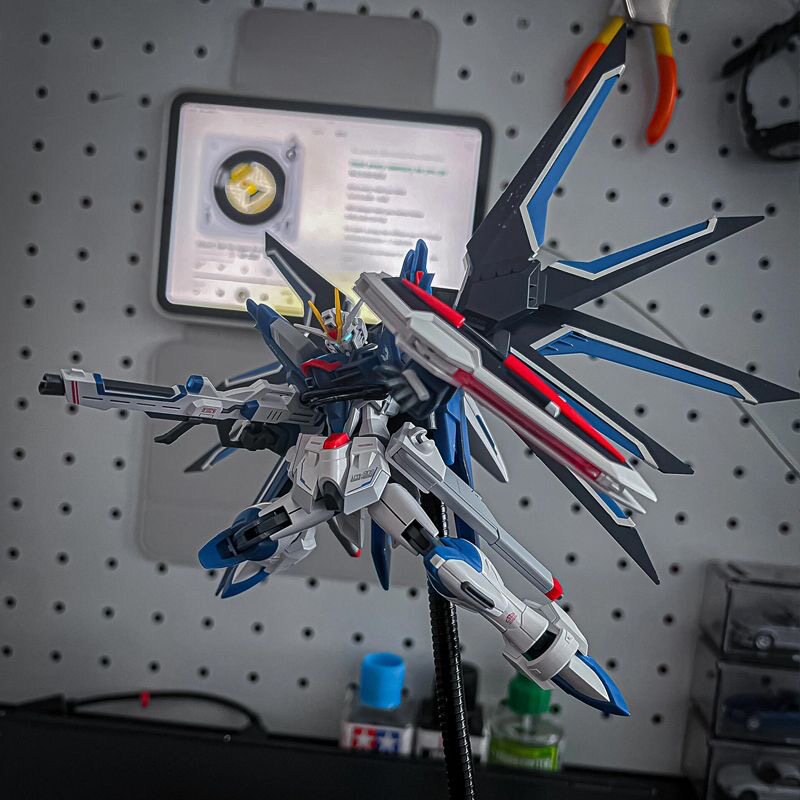Kit de Modelo Plástico Mecha E - Bandai Gundam Rg avaliação e preço