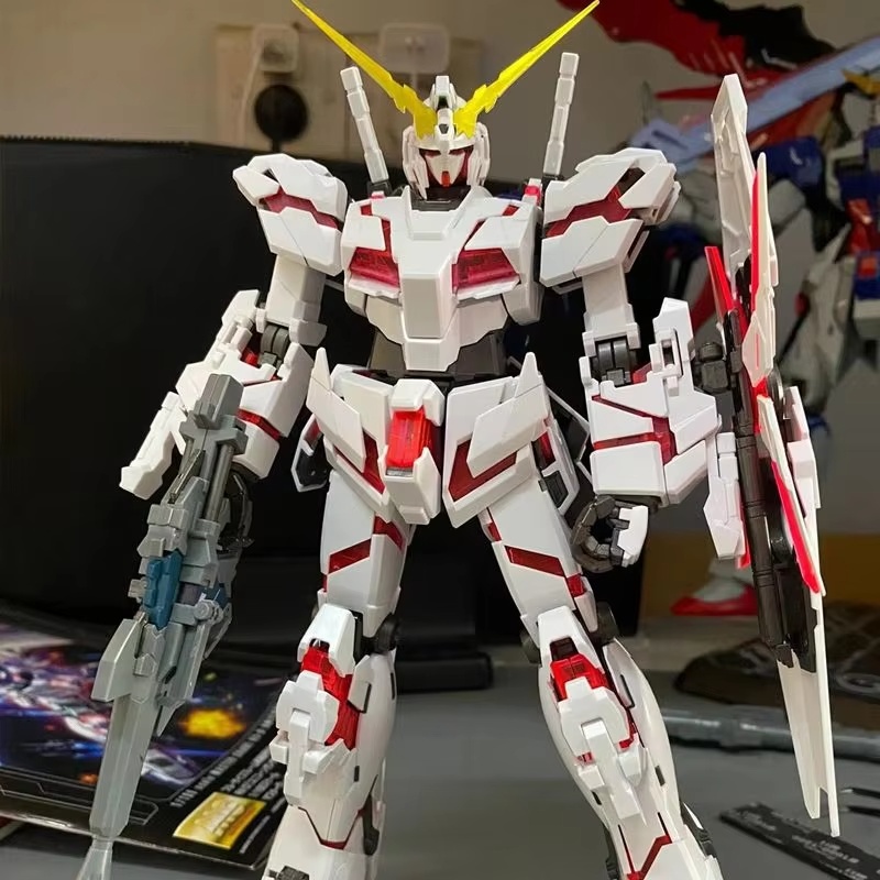 Em Estoque HG 1/144 RX-0 Unico - Bandai Gundam Rg avaliação e preço